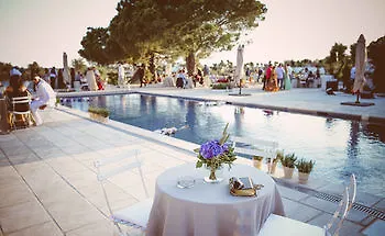 Otel Mas De La Fouque & 4*
