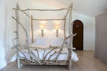 Otel Mas De La Fouque &